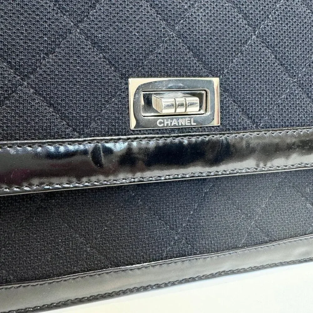 CHANEL Black Patent Quilted 2.55 Reissue Flap Shoulder Bag Silver Chain Leather